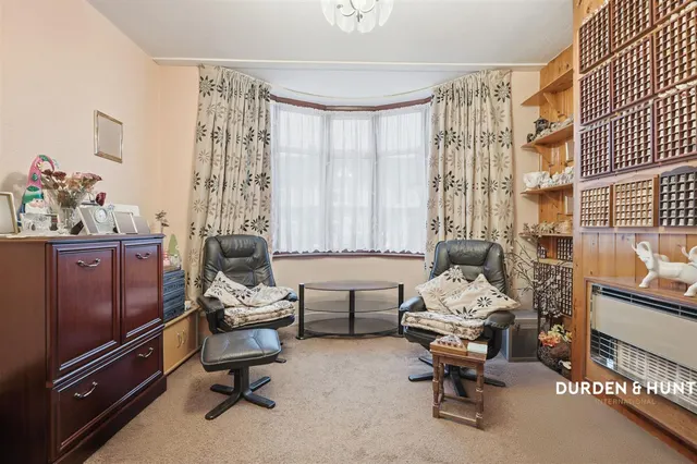 Harwood Avenue, Hornchurch, RM11, photo 3