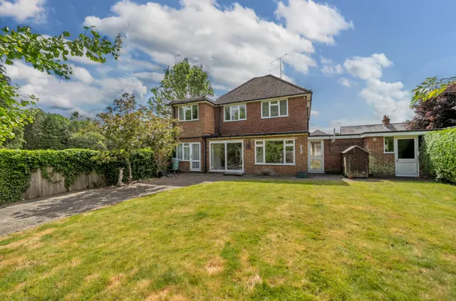 Church Lane, Bisley, Woking, Surrey, GU24 9EA, photo 1