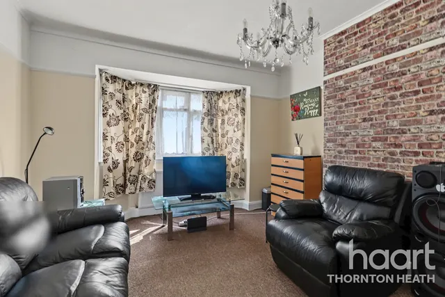 Wychwood Avenue, Thornton Heath, CR7, photo 2
