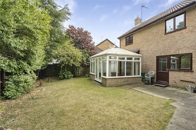 Wentworth Drive, Oundle, PE8, photo 3