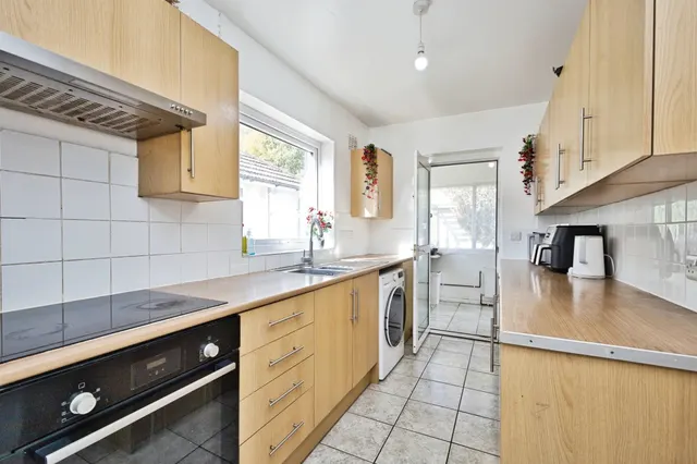 Kenmore Drive, Yeovil, BA21, photo 2