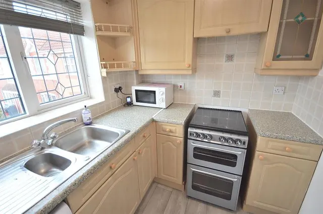 Dowland Close, Manchester, photo 2