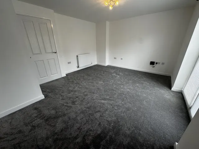 Whessoe Road, Stockton-On-Tees, TS19, photo 2