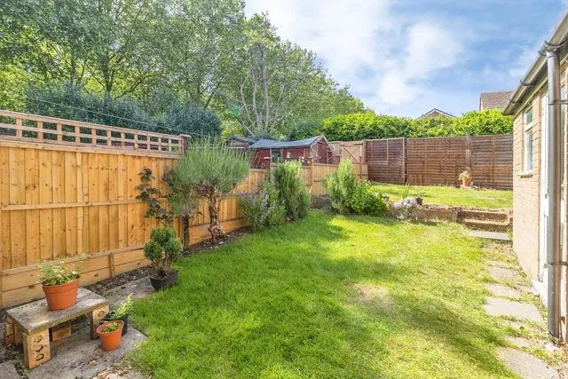 Photo 2 — Bramble Avenue, Conniburrow, Milton Keynes, Buckinghamshire, MK14