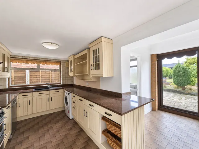 Wardles Lane, Great Wyrley, WS6, photo 2
