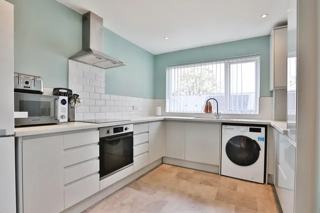 Strides Lane, Ringwood, BH24, photo 2