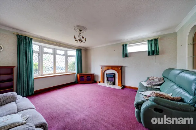 Photo 3 — Suffolk Way, Droitwich, Worcestershire, WR9 7RE