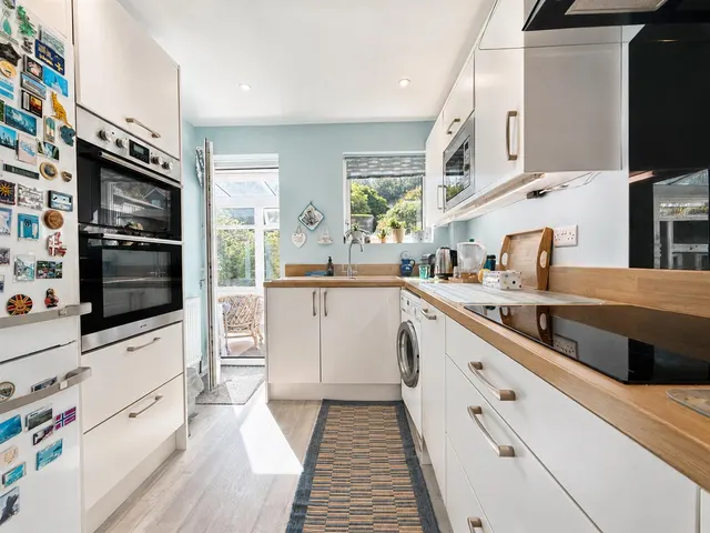Maple Road, Brixham, photo 3
