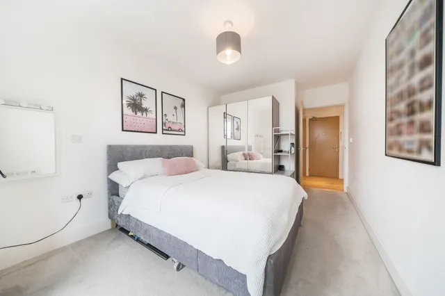 Photo 3 — Flat 23, 2B Cavendish Road, London