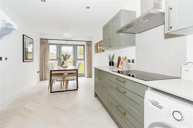 Brockhills Lane, New Milton, BH25, photo 1