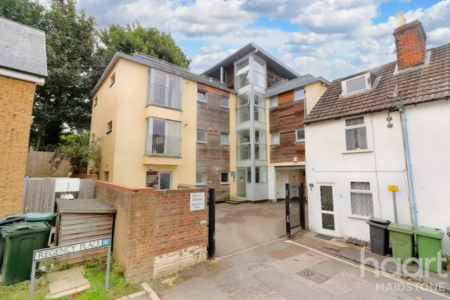 Orchard Close, Maidstone, ME15, photo 1