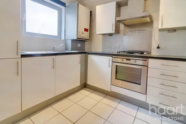 Orchard Close, Maidstone, ME15, photo 3