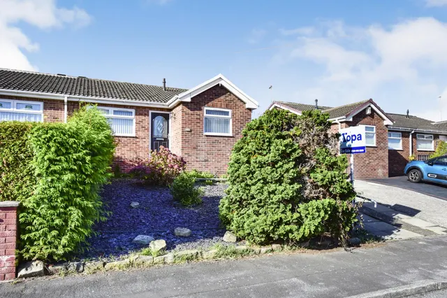 Grange Road, Rawmarsh, S62, photo 1