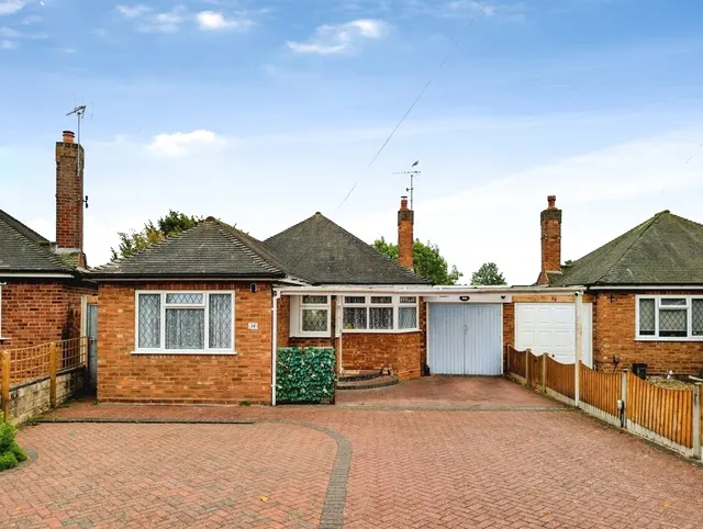 Linden Avenue, Kidderminster, photo 1