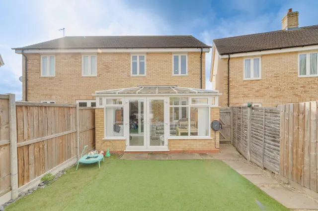 Fiona Way, Bedford, MK41, photo 1