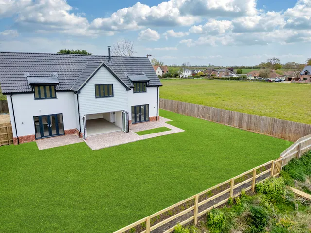 Ashfield Road, Bury St Edmunds, IP30, photo 1