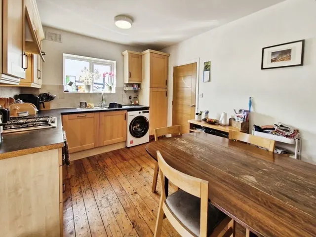 Photo 3 — Victoria Drive, Horsforth