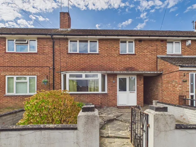 Purbrook Way, Leigh Park, PO9, photo 1