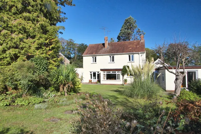 Park Road, Thornbury, photo 2