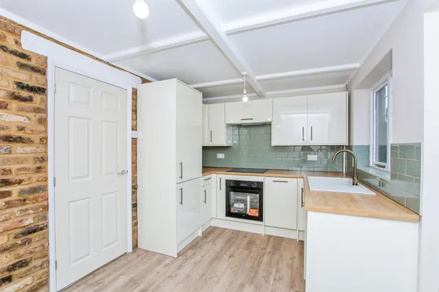 Photo 3 — Richmond Way, Leverington, Wisbech