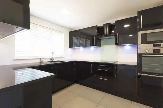 Sundridge Road, Woking, GU22, photo 3