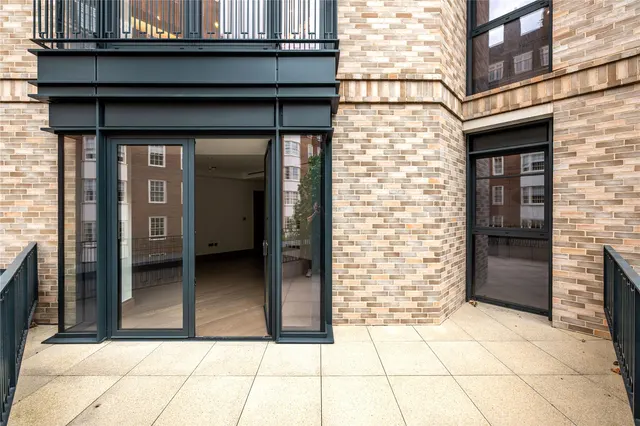 Lucan Place, Chelsea, SW3, photo 3