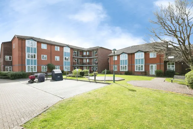 Furzehill Road, Borehamwood, WD6, photo 2