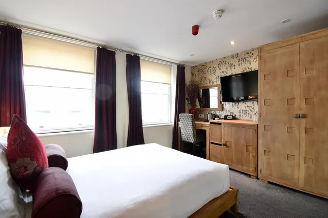 Fore Street, Hertford, SG14, photo 1