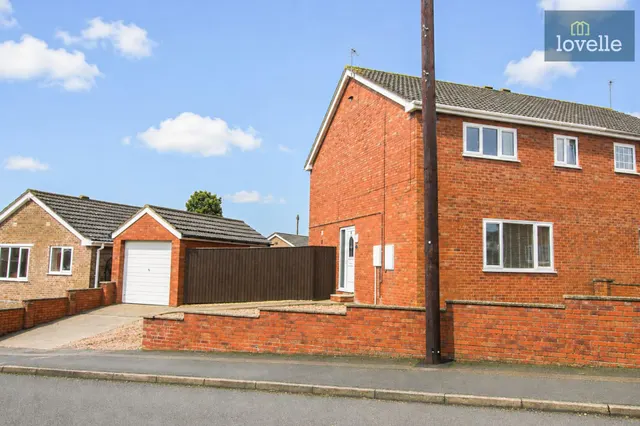 Southfield Drive, Louth, LN11, photo 1