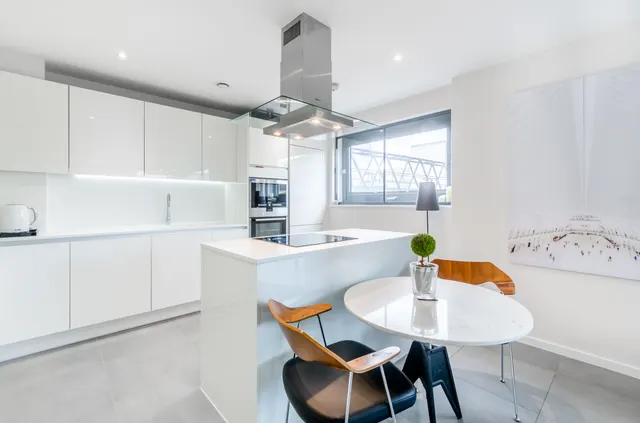 Photo 2 — Apartment 19 Rosler Building, 85 Ewer Street, London