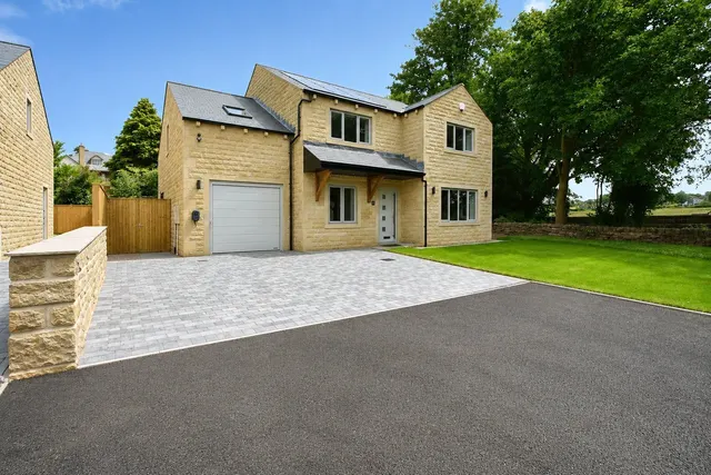 Skipton Road, Foulridge, BB8, photo 2