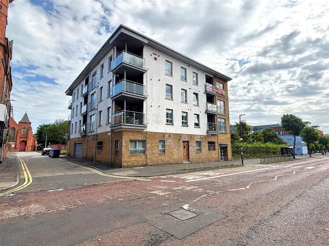 Shankill Road, Belfast, BT13, photo 3