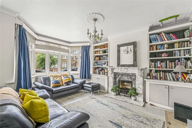 Photo 3 — Constance Road, Twickenham, TW2 7HX