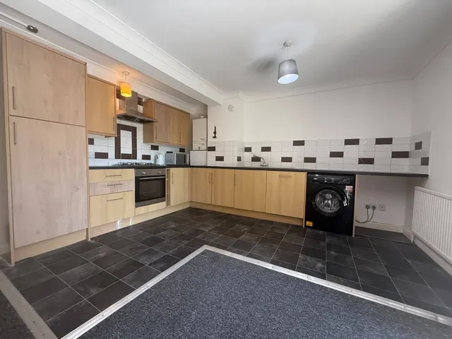 Mounts Road, Greenhithe, DA9, photo 2