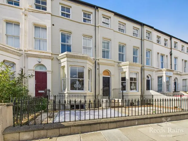 Westborough, Scarborough, North Yorkshire, YO11, photo 1