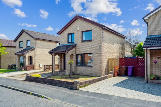Waukglen Avenue, Glasgow, G53, photo 1