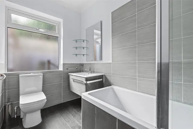 Totteridge Road, High Wycombe, HP13, photo 3