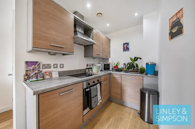 Hunslet Road, Leeds, LS10, photo 2