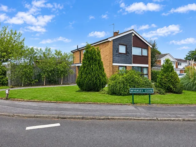 Beverley Close, Balsall Common, CV7, photo 1