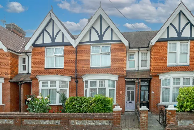 East Ham Road, Littlehampton, photo 1