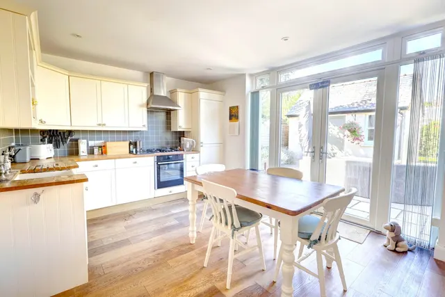 Grove Road, High Wycombe, HP15, photo 3