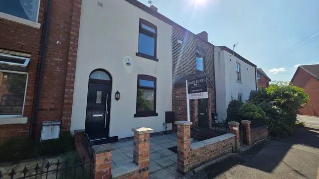 Collier Street, Swinton M27 5YS, photo 1