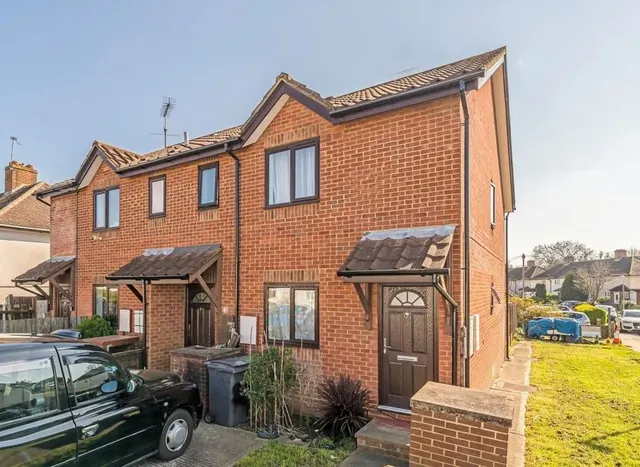 Fleetwood Road, Kingston Upon Thames, KT1, photo 1
