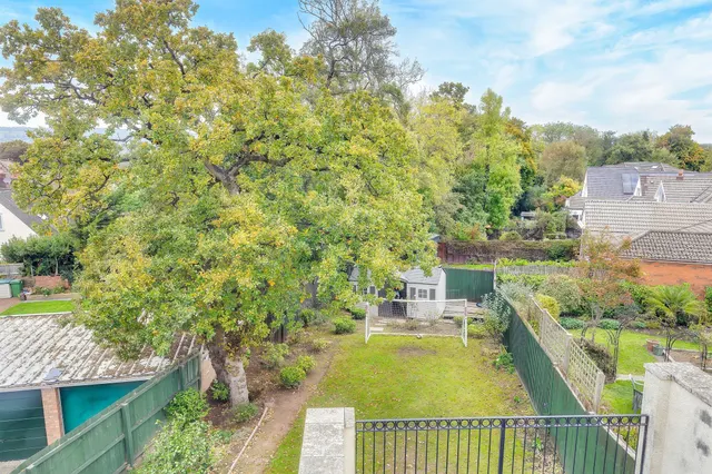 Cyncoed Place, Cardiff, CF23, photo 2