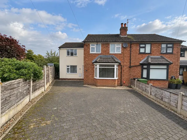 Annis Close, Alderley Edge, photo 1