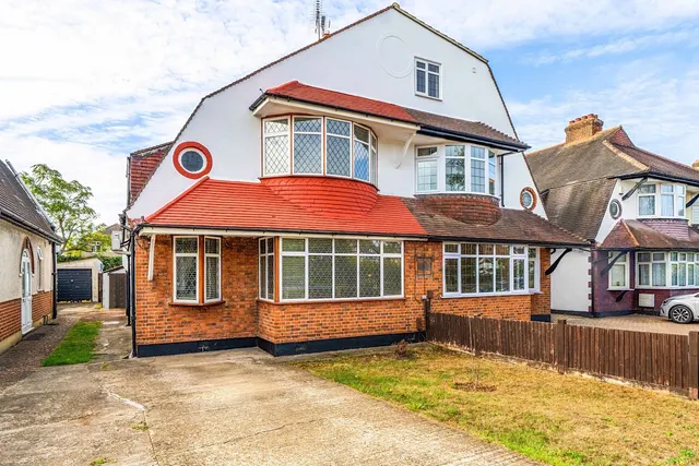 Kingston Road, Epsom, KT19, photo 1