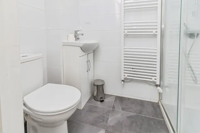 Albany Court, Stantonbury, MK14, photo 3
