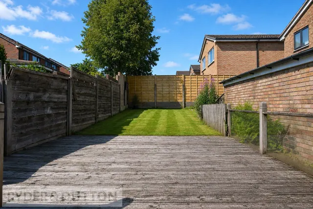 Leander Drive, Castleton, OL11, photo 1