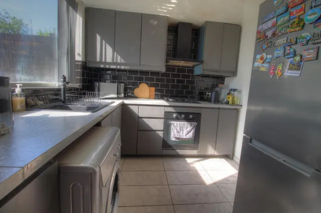 Croyde Close, Leicester, LE5, photo 2