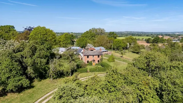 Dymock, GL18, photo 2
